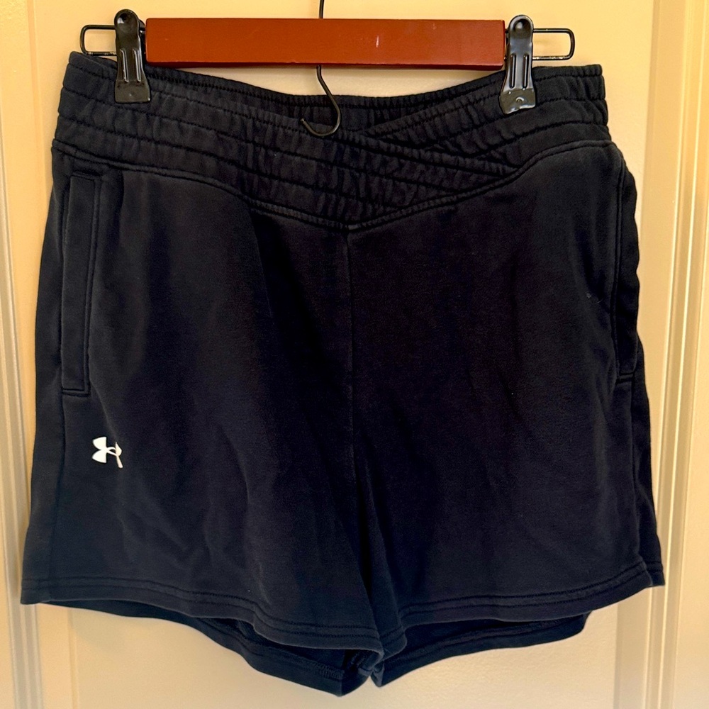 Under Armour Women's Athletic Black Shorts sz small